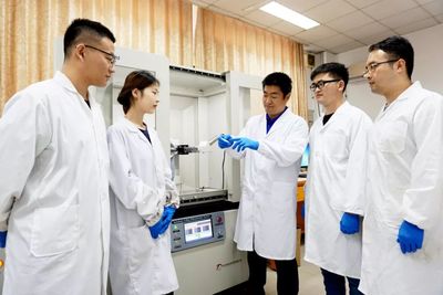 石大科研團(tuán)隊(duì)電解水催化材料研究獲重要突破