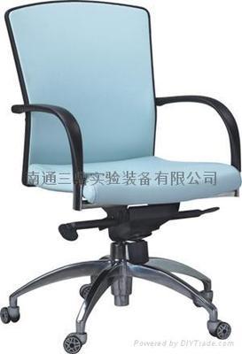 南通三鼎 專業生產辦公設備與教學用具的江蘇制造商